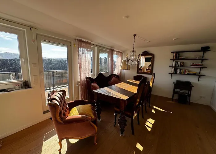 Panorama Joy - Stilvolle Gemuetlichkeit Mit Weitblick *